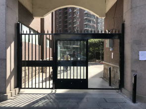 郑州广告门安装厂家 门控五金 产品案例 旗杆厂家 自动门 电动门 松下自动门 多玛自动门 岗亭厂家 岗亭 郑州不锈钢加工厂